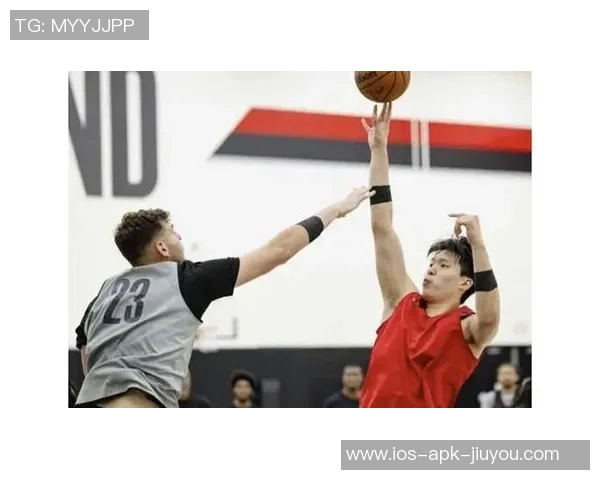 杨瀚森与克林根联手打造内线防线共同提升球队竞争力